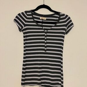 Hollister women’s T-shirt